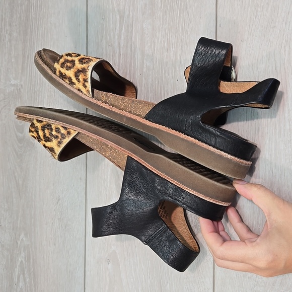 Sofft Women Leopard Leather Cow Hair Ankle Sandals Shoes Sz 9.5M - Picture 7 of 13